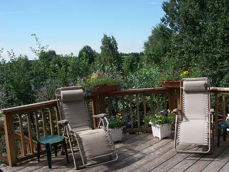 Upper deck with view of City