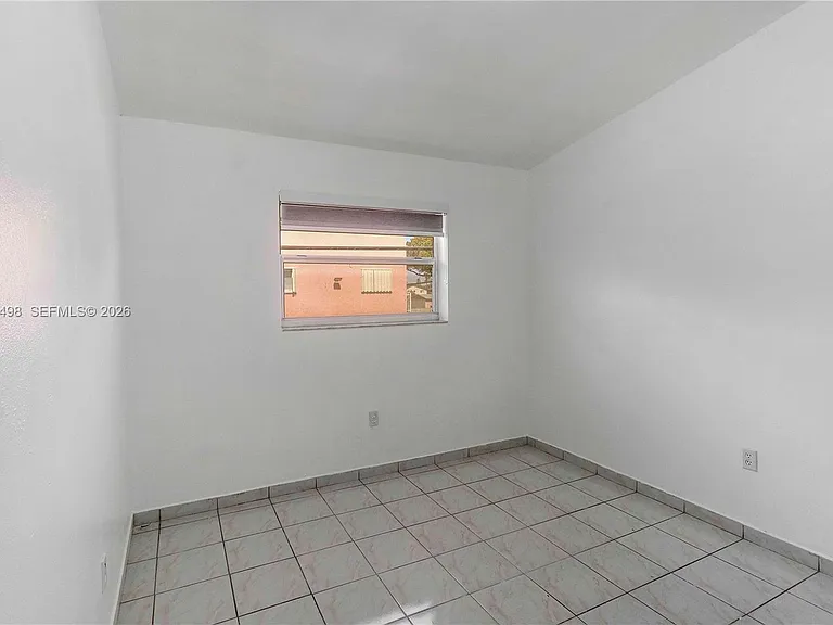 642 E 2nd Ave #A — Photo 5