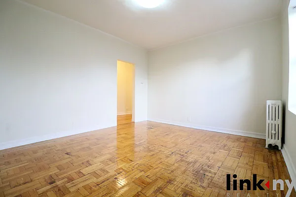 Rented by Link NY Realty | media 16