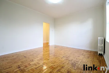 Rented by Link NY Realty