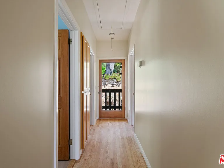 20912 Fontaine Rd — Photo 18