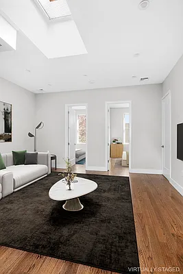 Rented by Compass | media 18