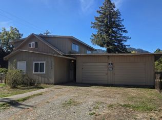 206 NE Spruce Ave, Myrtle Creek, OR 97457