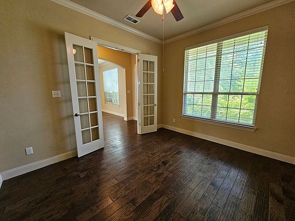 4th image of 7064 Milsap Ln