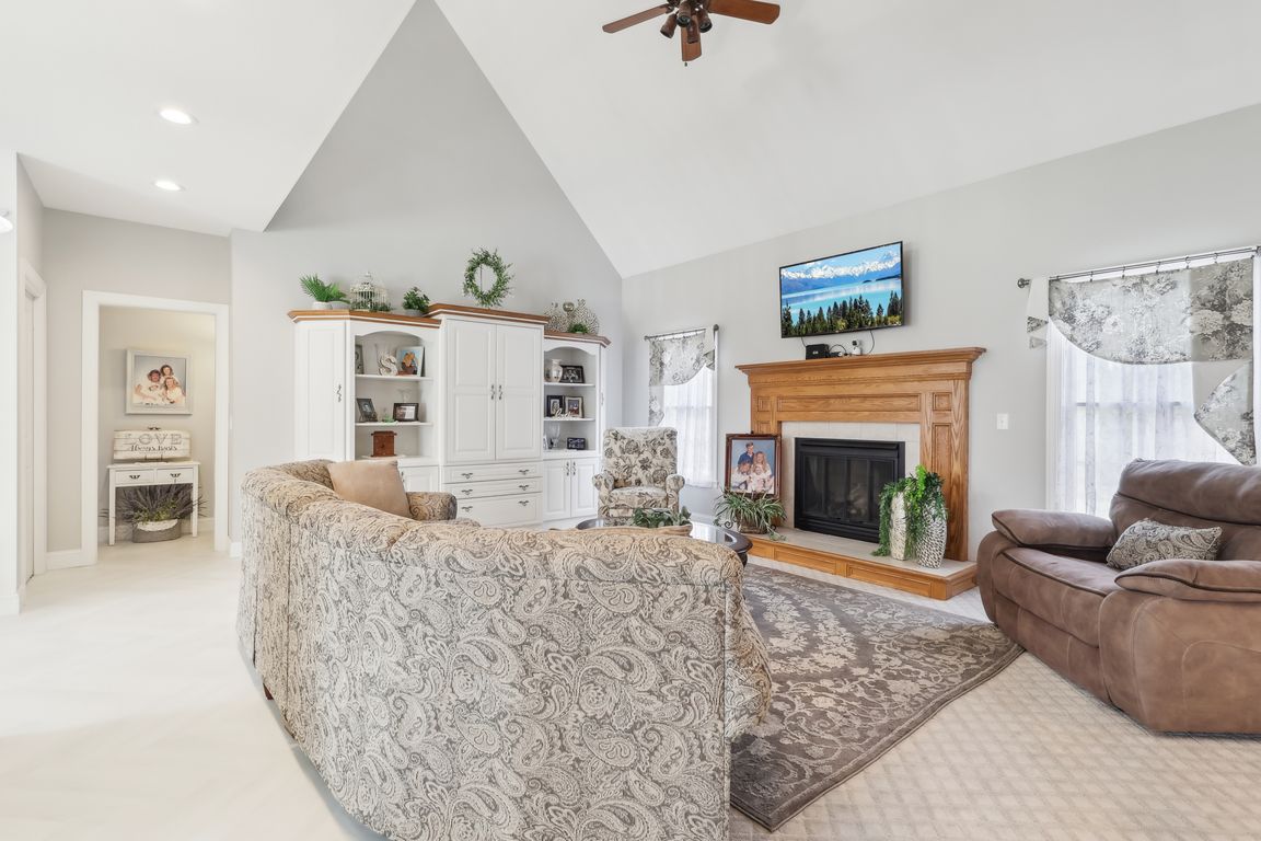 Pacifica Dr-004.jpg