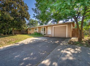 2883 Kenco Ave, Redding, CA 96002