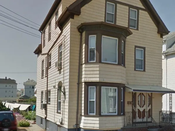 195 Bonney St #1, New Bedford, MA 02740