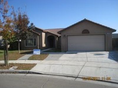 324 S Almond Ave, Kerman, CA, 93630