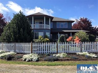 302 Jake Hall Rd, Sequim, WA 98382