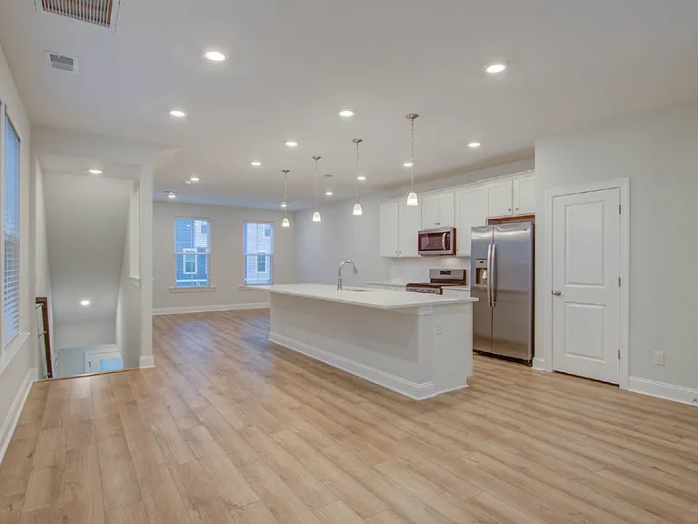 1237 Tice Ln — Photo 1