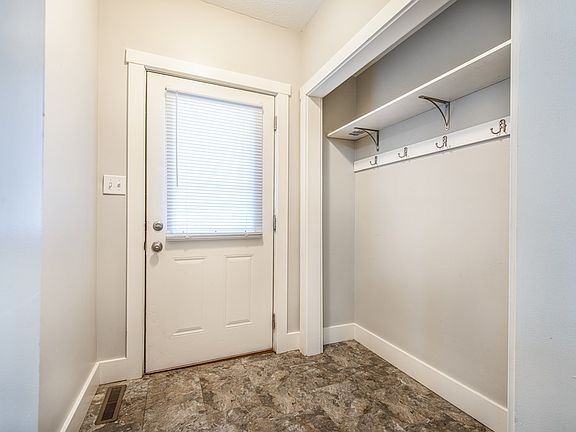 4th image of 870 Madison Ave