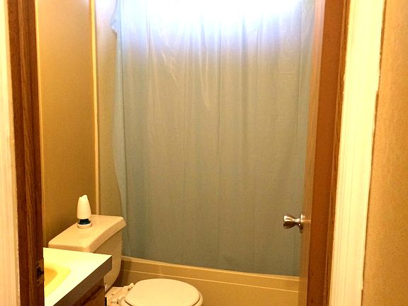 5th image of 5921 Creekwater Dr