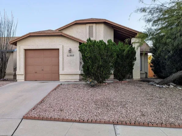 10042 E Bryonwood Ln, Tucson, AZ 85730