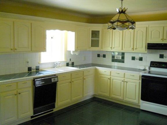 3rd image of 1086 Pine Knoll Ct