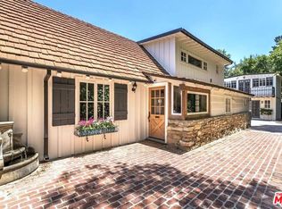 3940 Davana Rd, Sherman Oaks, CA 91423