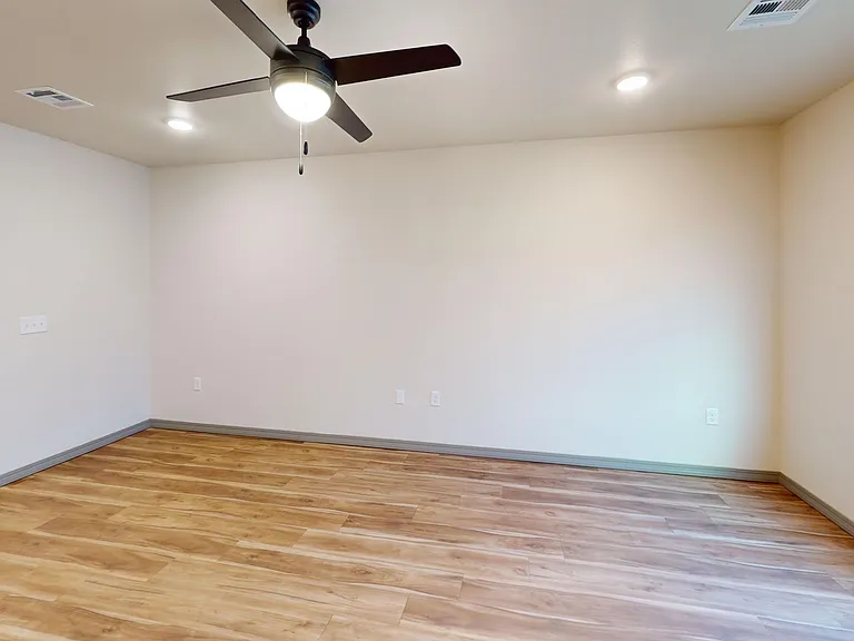 Reserve on 29th Townhomes — Photo 25