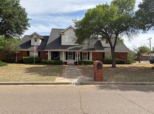 1402 9th St, Shallowater, TX 79363