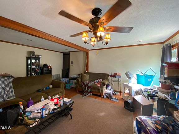 5th image of 390 Old Winberry Rd