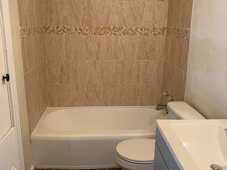 1068 Blanchard Pl — Photo 12