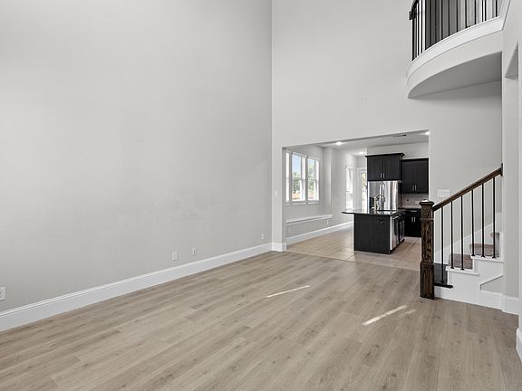 5th image of 7105 Myrtleridge Dr