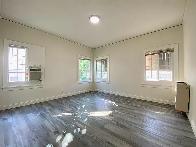 133 S Saint Andrews Pl #3 — Photo 11