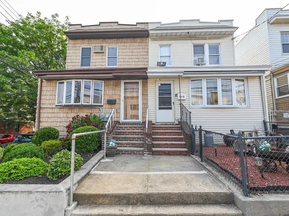 5920 69th Place, Maspeth, NY 11378
