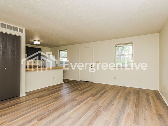 5th image of 8208 Mount Charles Dr