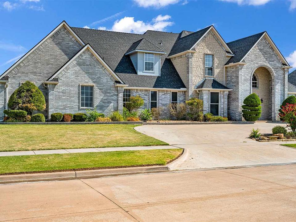 1st image of 7603 NW Woodland Dr