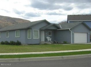 1490 Rex Rd, Wenatchee, WA 98801