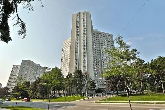 3 bed, $3,200 — Photo 1