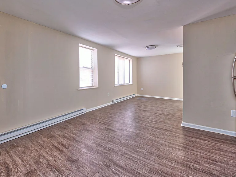 306 Main St #6 — Photo 21