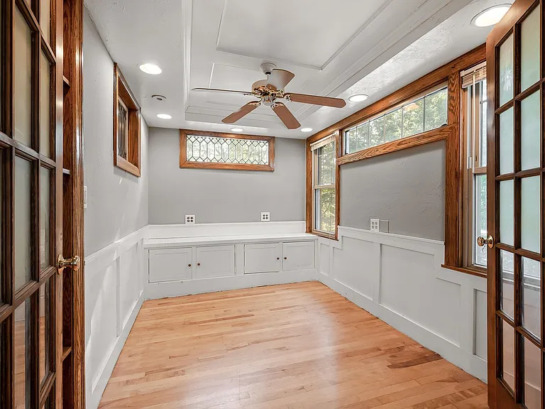 1801 Talmage Ave Se — Photo 10