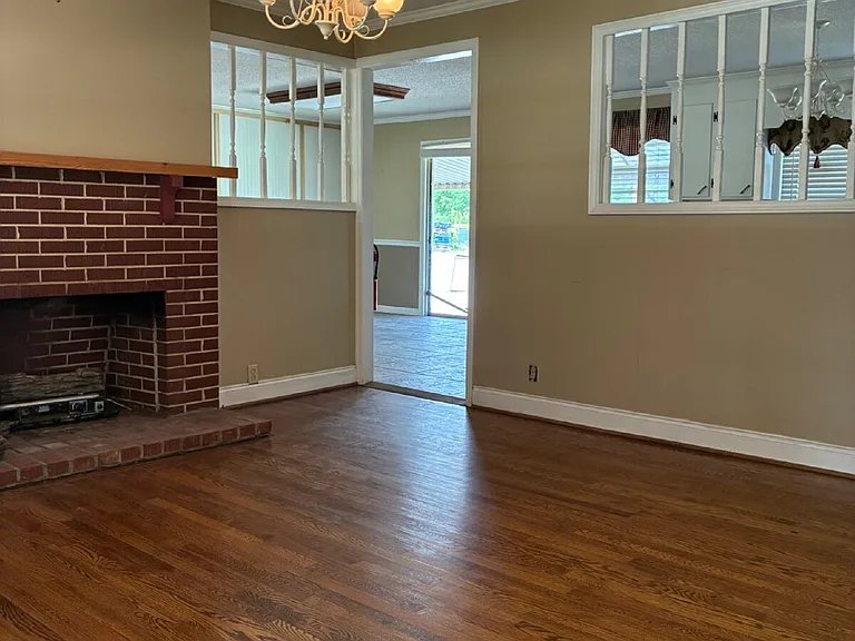 3903 Shady Grove Rd — Photo 11