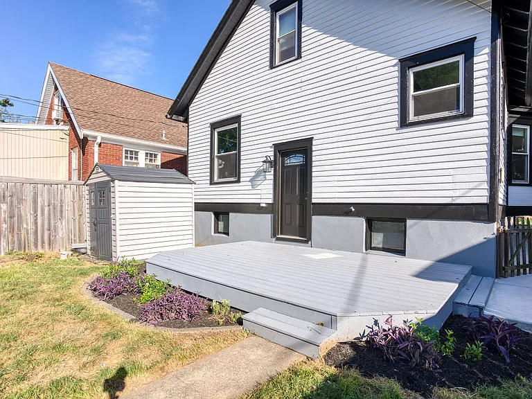 2103 Wrocklage Ave — Photo 38