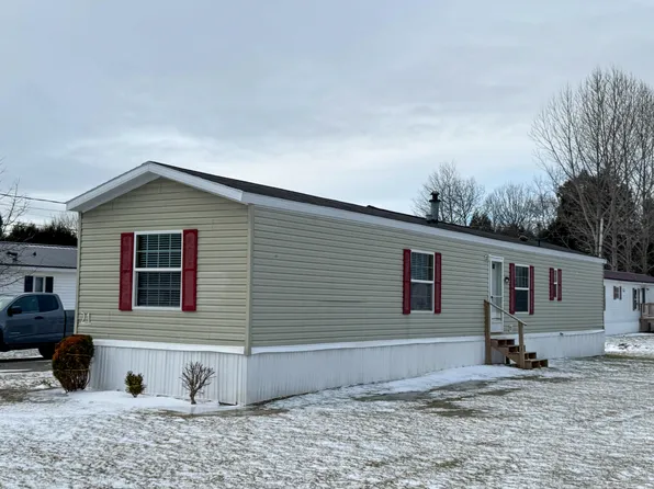 21 Christara Street, East Millinocket, ME 04430