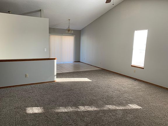 2nd image of 404 E Douglas Ave