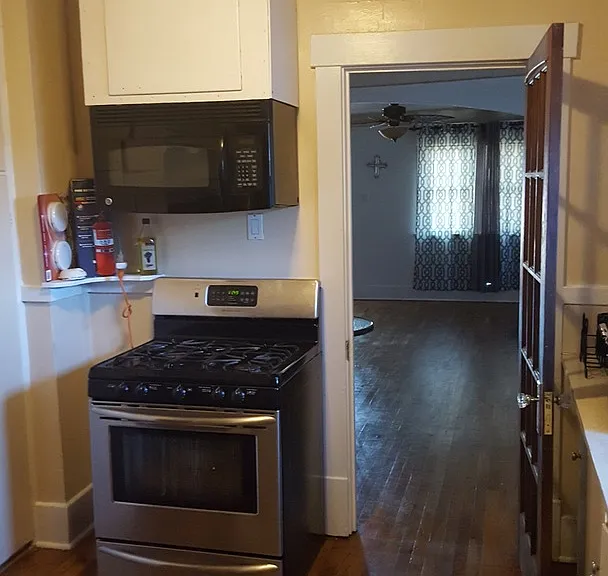 138 Girard Blvd NE — Photo 6