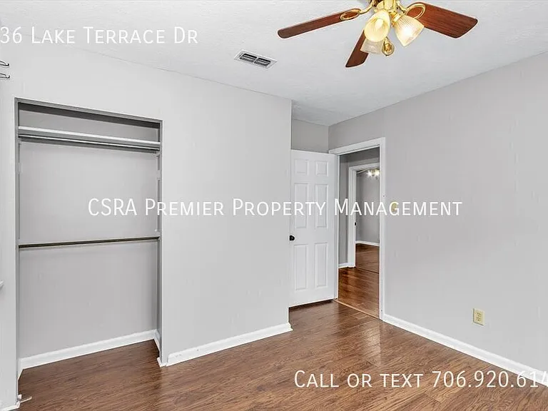 836 Lake Terrace Dr — Photo 14