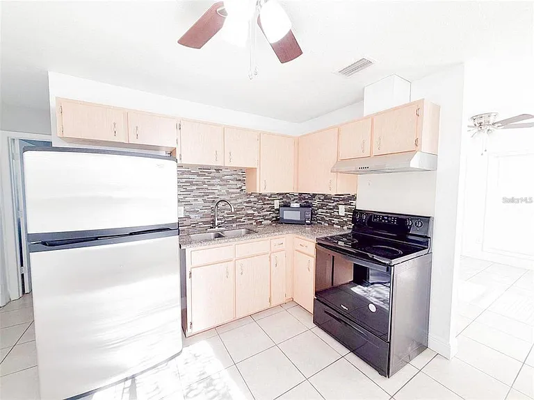 407 W Bella Vista St — Photo 9