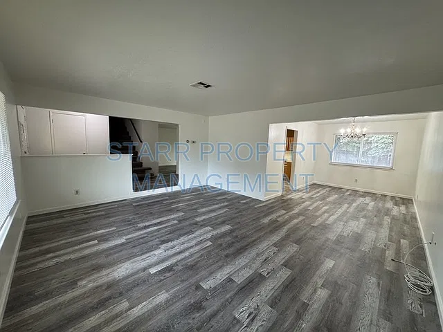 2382 Dario Cir. — Photo 4