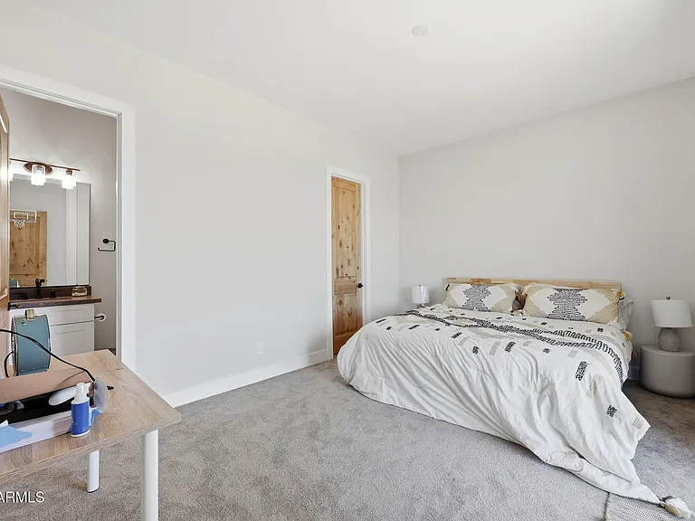 6896 E Lomas Verdes Dr — Photo 57