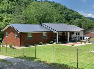 443 Right Fork Bull Crk, Prestonsburg, KY 41653