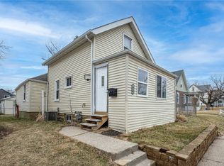 410 7th Ave SW, Cedar Rapids, IA 52404