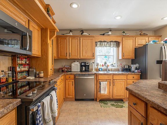 5th image of 407 Waldoboro Road