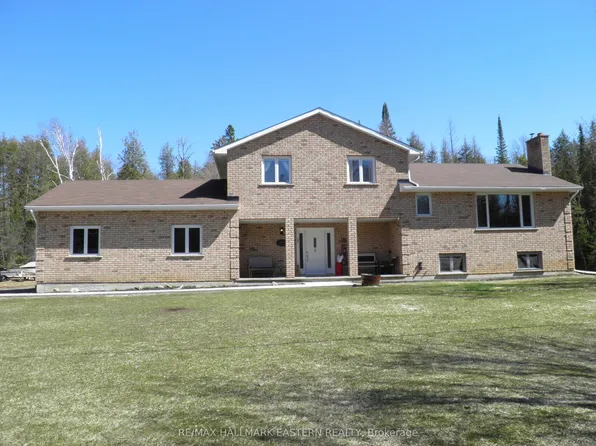1079 Rock Rd, Douro Dummer, ON K0L 3A0