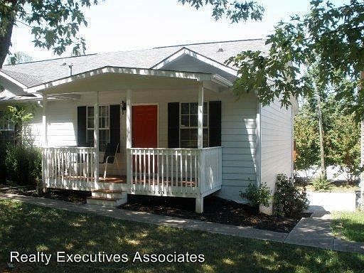 1st image of 704 Shadywood Ln