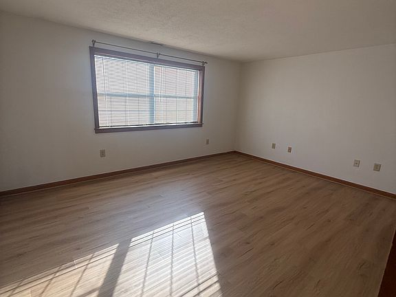 5th image of 55 Fremont St Unit B