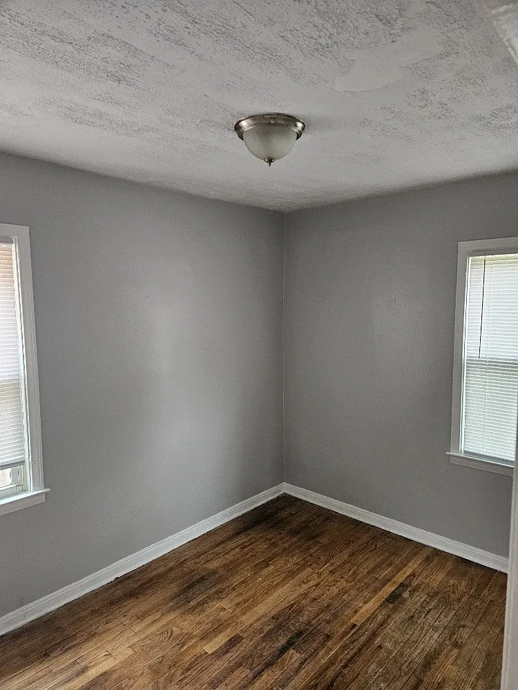 2 bed, 1200 sqft, $1,100 — Photo 2