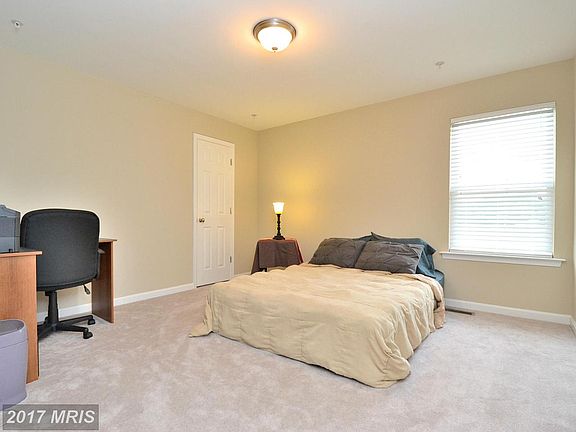 5th image of 22336 Douglas Ct