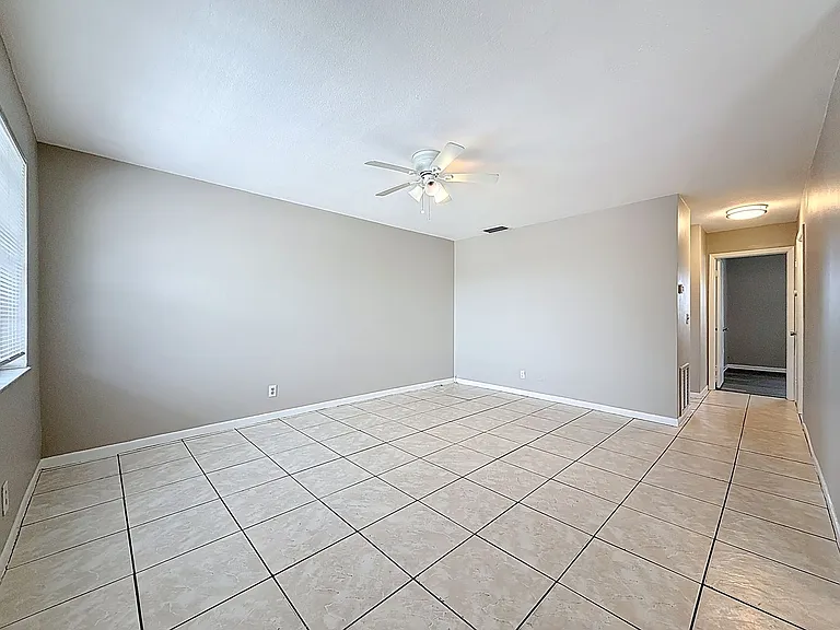 2502 Bay Blvd #6 — Photo 5